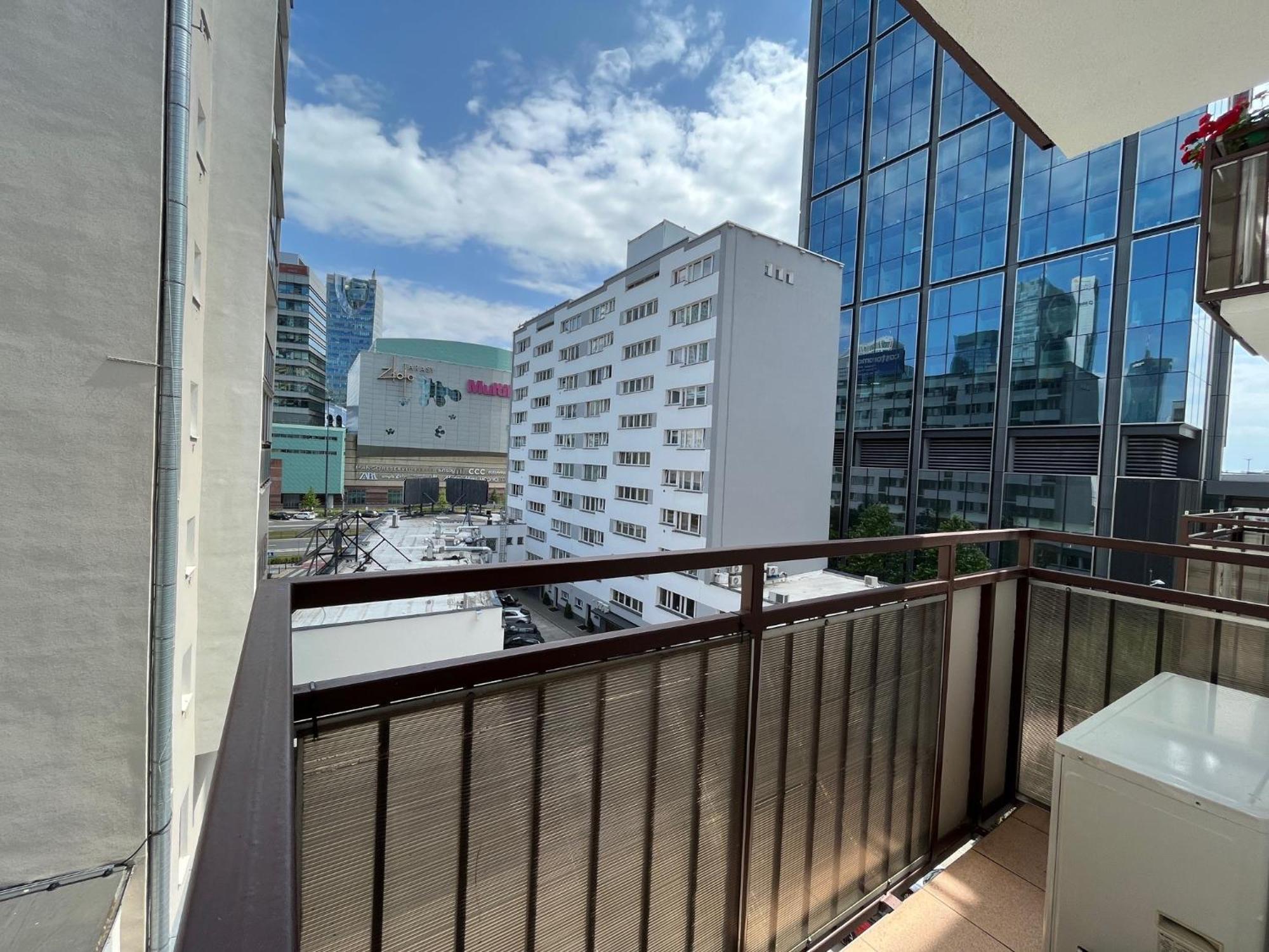 Appartement Center Chmielna 100 *