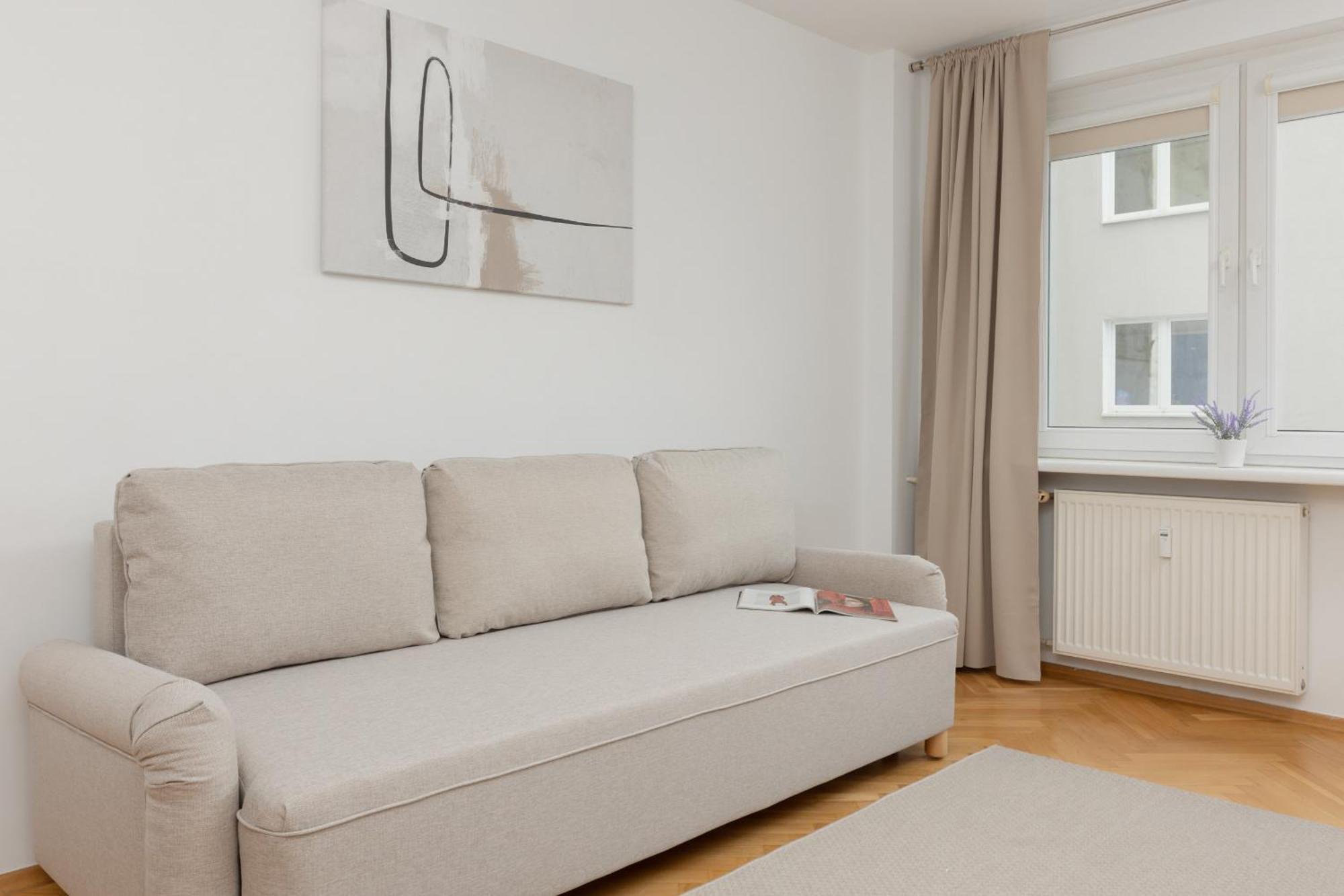 Appartement Center Chmielna 100 *